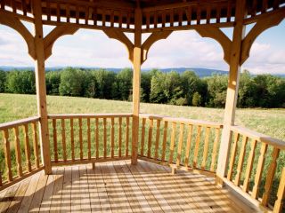 Choosing the Right Pergola for Your Patio | Sylmar Choosing the Right Pergola for Your Patio | Sylmar CA